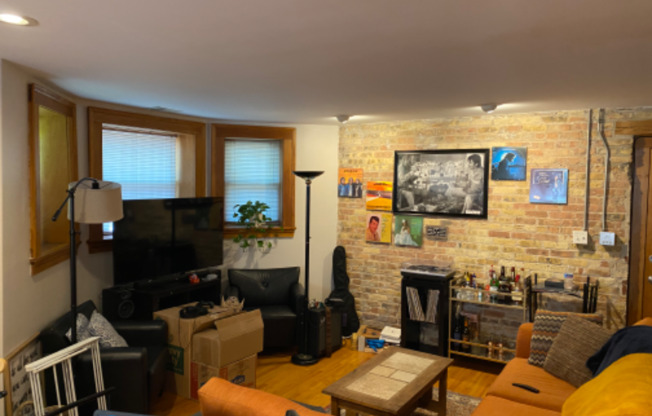 3242 W Wrightwood Ave, Chicago IL 3