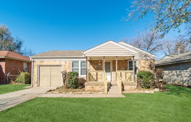 3 bed, 1 bath home in the Village