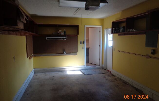 2 beds, 2 baths, $1,900