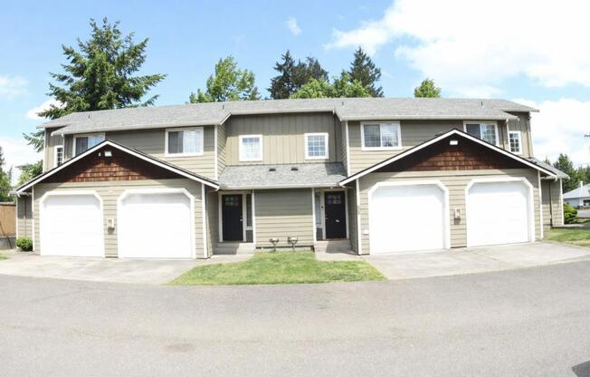 20803 110 LN SE