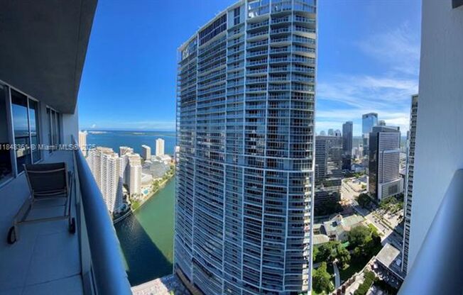 2 beds, 2 baths, 1,167 sqft, $4,700, Unit 475 Brickell Ave unit 4409