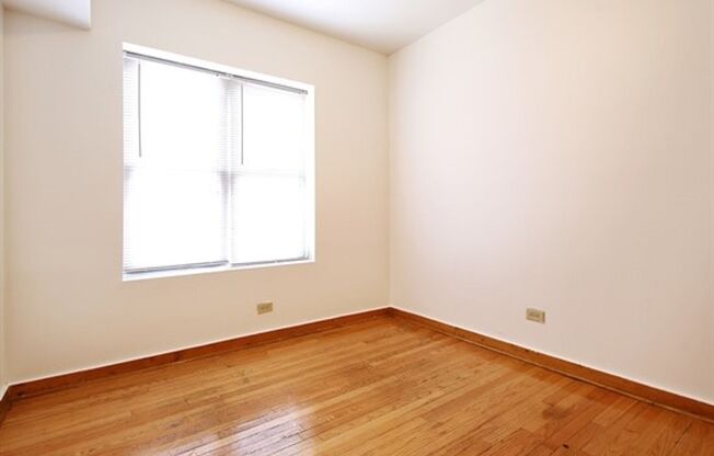 6306 S Artesian Ave 2435 W 63rd St Chicago, IL 60629