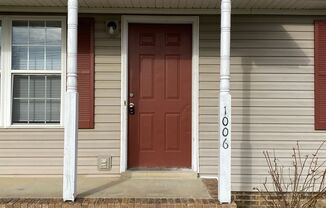 3 beds, 2 baths, $1,345