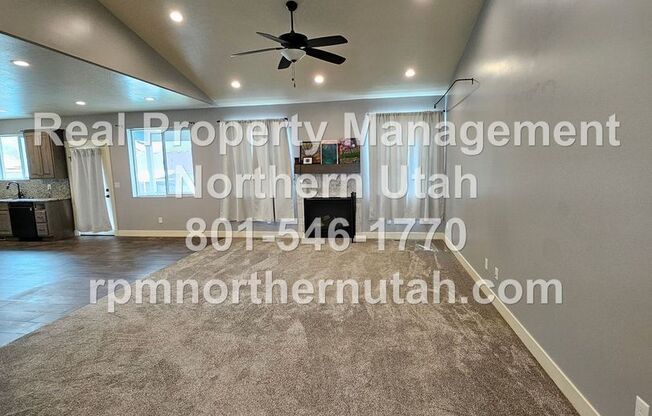 3 Bedroom 2 Bath Duplex in Perry Now Available!