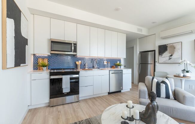 1 bed, 1 bath, $1,495, Unit S-305