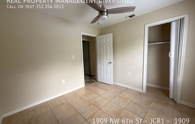 1909 NW 6 ST