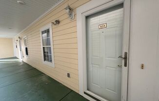 1 bed, 1.5 baths, $1,250