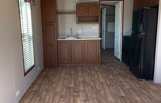 1 bed, 1 bath, 384 sqft, $795, Unit C-31