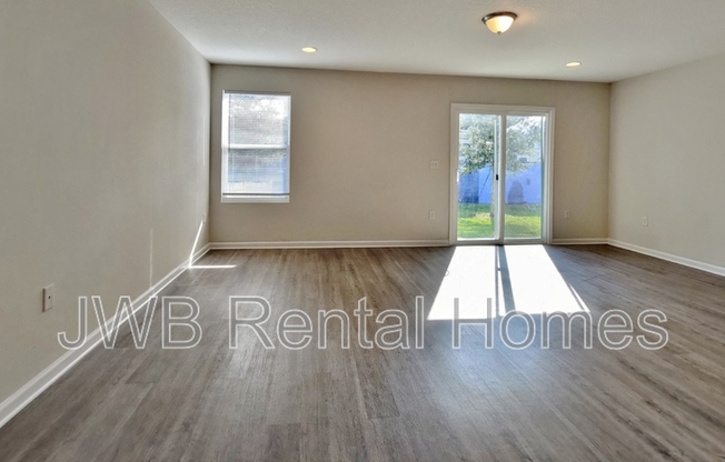 2817 REGULUS DR