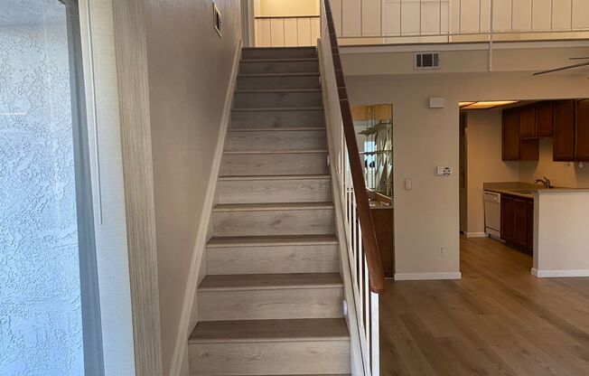 Well maintained Harbor Bay townhome. 2 beds/2 baths, one upstairs one downstairs. With loft..
