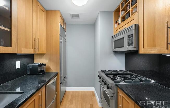 Studio, 1 bath, 630 sqft, $3,750, Unit 1013