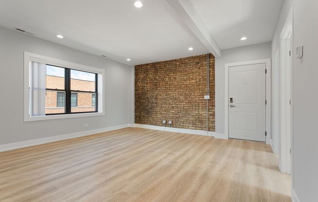 2 beds, 2 baths, 646 sqft, $2,200, Unit 1550-1C