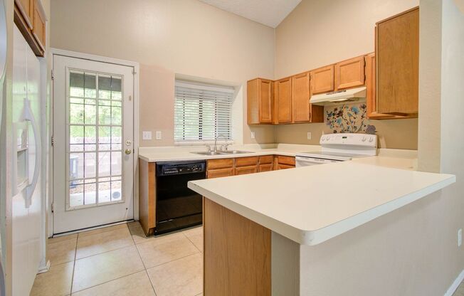 2 beds, 2 baths, 868 sqft, $1,500, Unit 1021