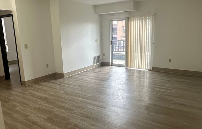 2 beds, 1 bath, 815 sqft, $1,750, Unit 609