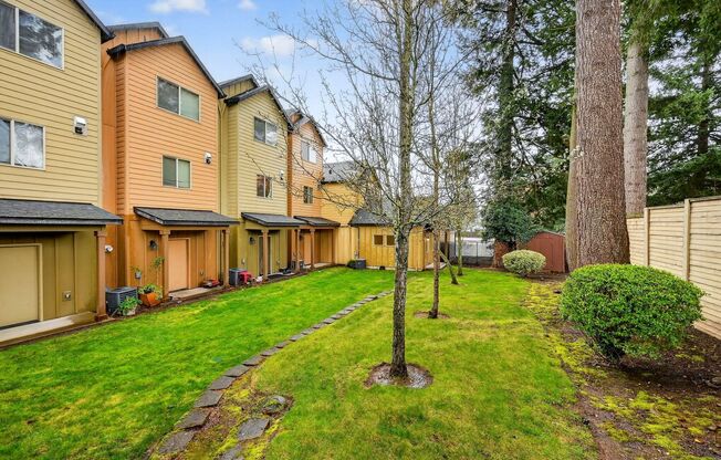 3 beds, 2.5 baths, 1,517 sqft, $2,395, Unit 17264