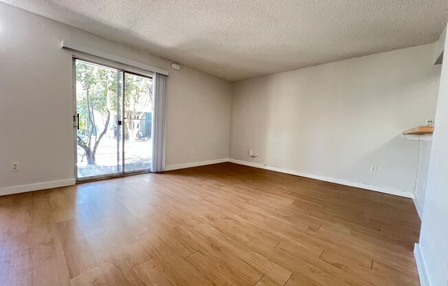 1 bed, 1 bath, 700 sqft, $1,200, Unit OCR-113