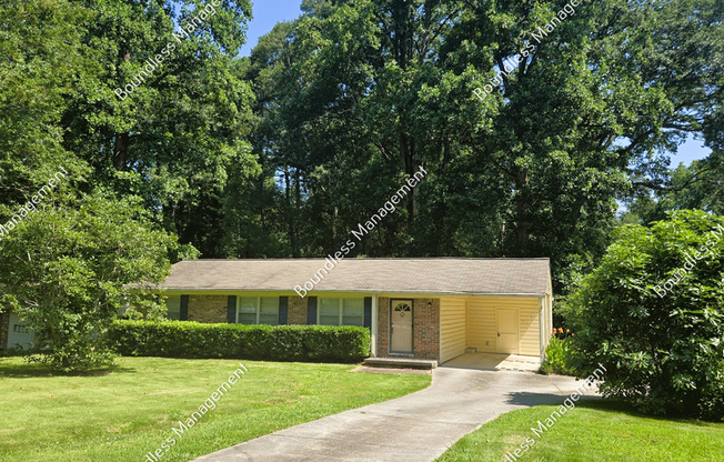 2572 WOODGREEN DR