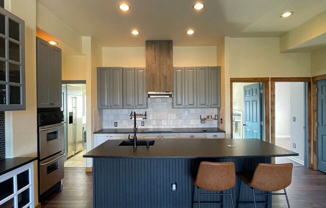 3BR/2BA Condo near Olde Town Arvada!!