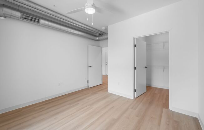 2 beds, 2 baths, 965 sqft, $1,600, Unit 332