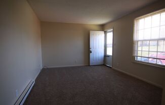 2 beds, 1 bath, 920 sqft, $895, Unit 113A