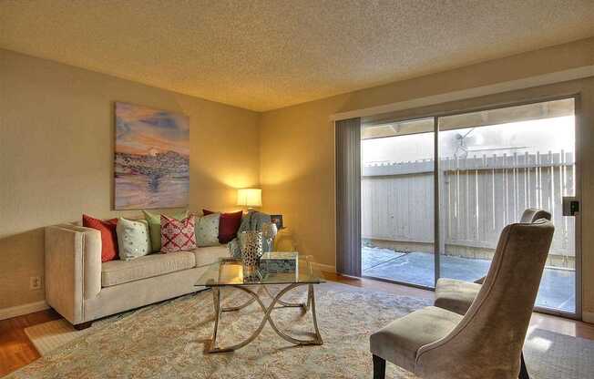For Rent – Charming 2BR single level condo  in Fremont's Popular Roundtree Complex