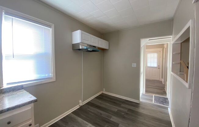 1424 Manss Ave | 3 BR 1 BA