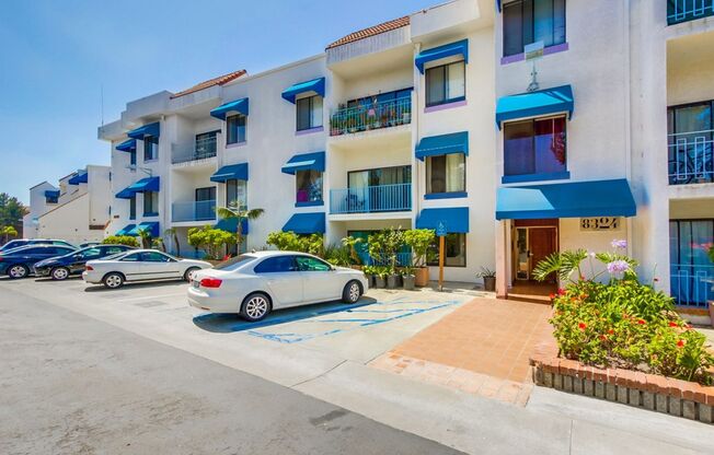 $2,200 - 1 Bed/1 Bath Condo in Pines of La Jolla Community