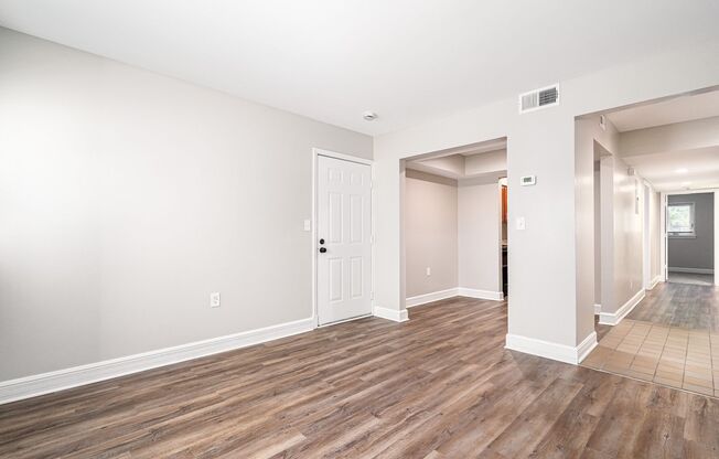 2 beds, 2 baths, 810 sqft, $1,250, Unit 135