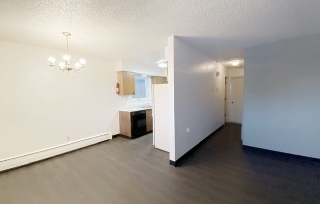 2 beds, 1 bath, $1,450, Unit 1