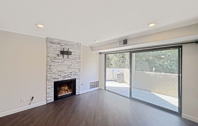 Modern 2BD/2BA Apartment in Peaceful Miramar Community