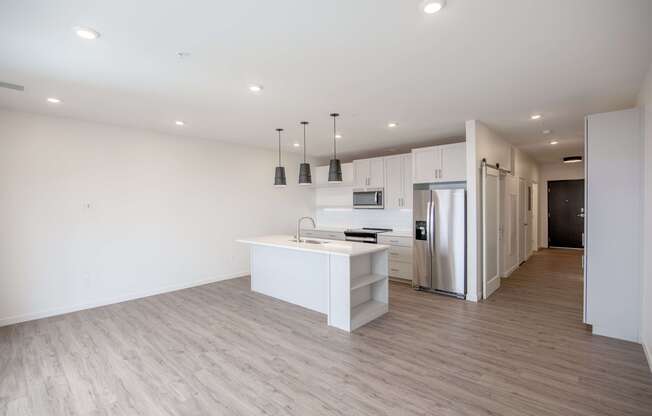 The Earl Apartments 1 Bed 1 Bath 777