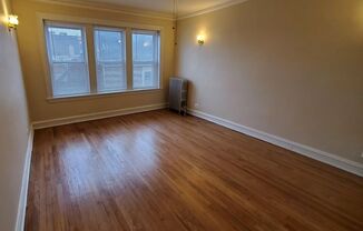 3054 W IRVING PARK RD