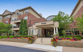 the building in which the hotel is located