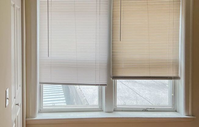 3 beds, 2.5 baths, 1,200 sqft, $3,250, Unit 3922-1