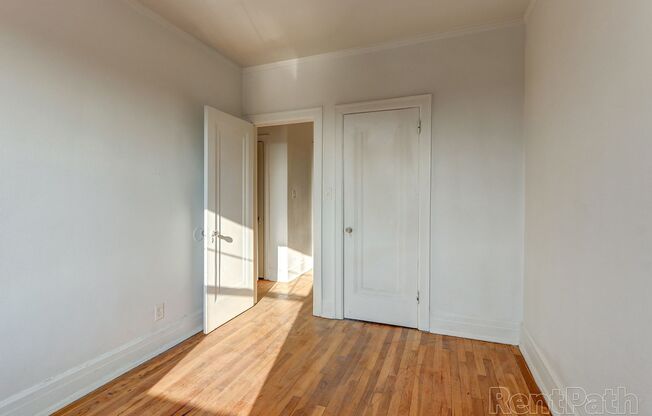 2 beds, 1 bath, 635 sqft, $1,313, Unit 408