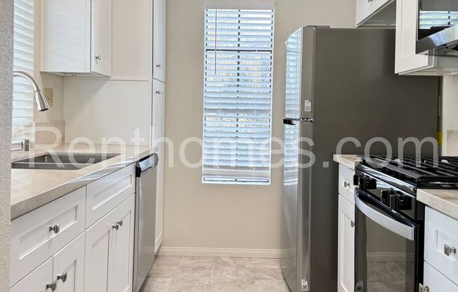 Mira Mesa, 8508 Summerdale Road #18 - Walk to shopping and park!