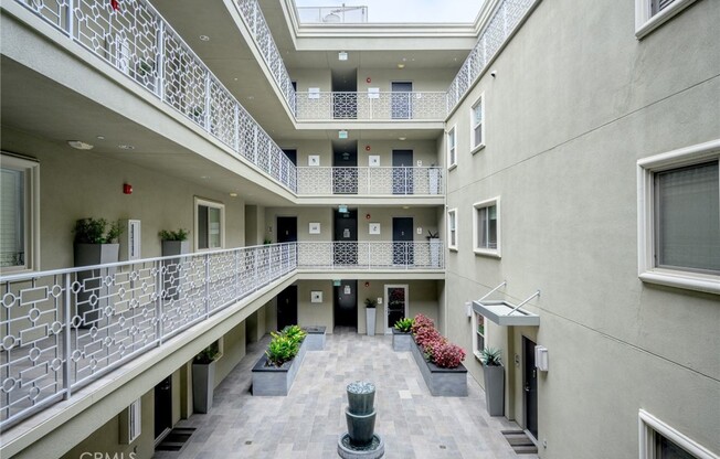 11023 Fruitland Dr Apt 104