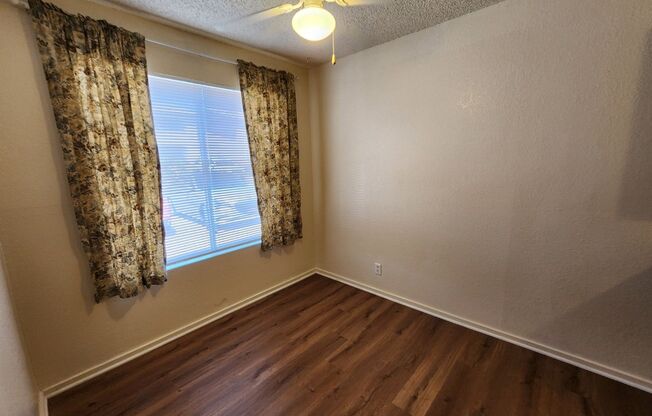 2 beds, 2 baths, 918 sqft, $1,175, Unit Unit B