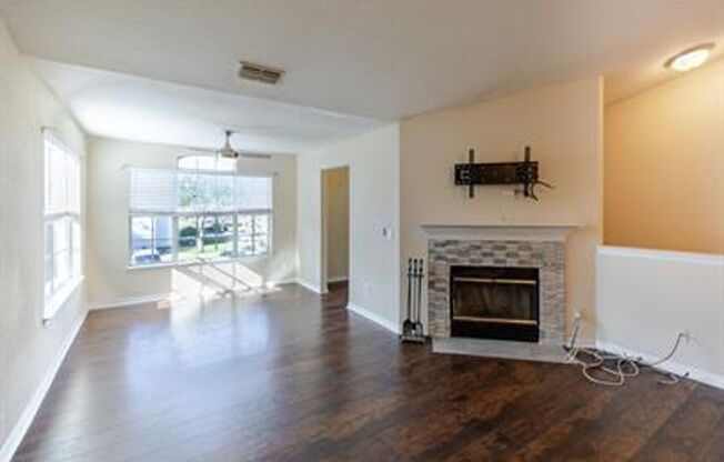 2 beds, 2 baths, $1,550
