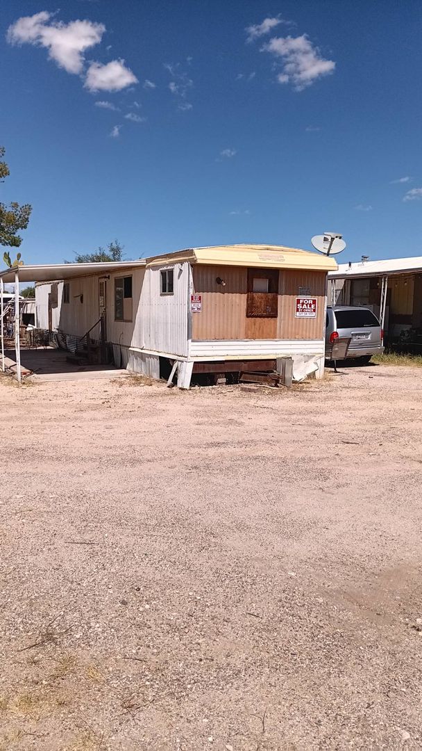 RV/ Mobile lots, 1 mobile home and 1 single family home for rent!