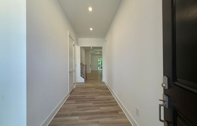 Beautiful 4 Bedroom Single Family Home