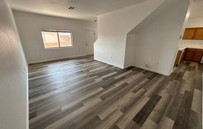 Fantastic LV views from Sunrise Mnt townhome