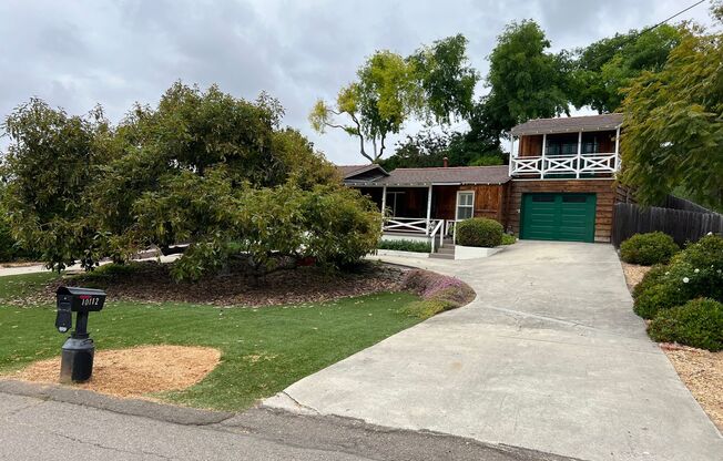 Charming 3BR 2BA home with expansive yard in quiet Casa De Oro neighborhood