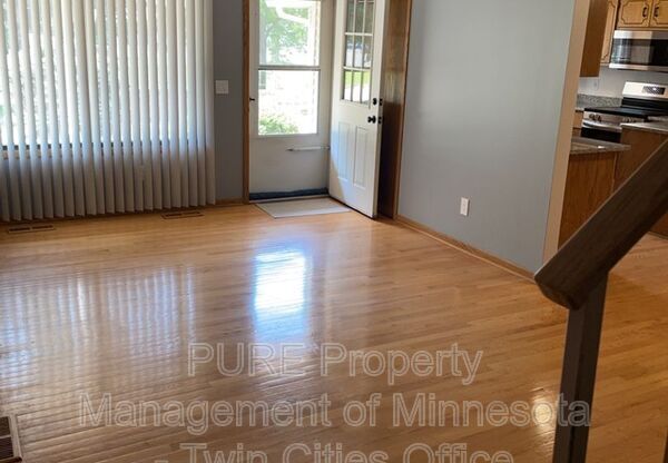 4184 WHITE BEAR PKWY