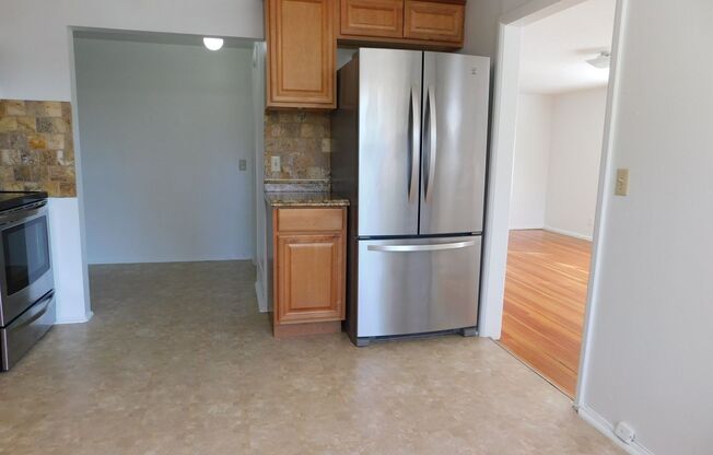 3 beds, 2 baths, $1,750