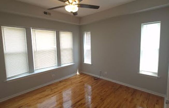 Great 2 Bedroom unit, with a Wonderful Management Company