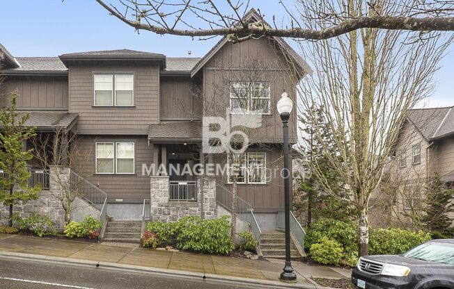 High-end Renaissances Townhome In Peterkort Woods Gourmet Kitchen Community Pool & Clubhouse