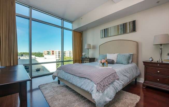 2 beds, 2 baths, $2,995, Unit Unit 621