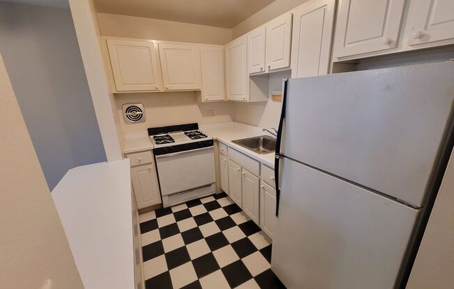 1 bed, 1 bath, $1,225, Unit 115