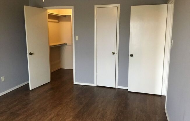 2 beds, 1 bath, $900